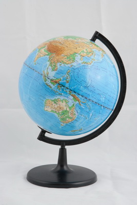 Глобус Земли физический